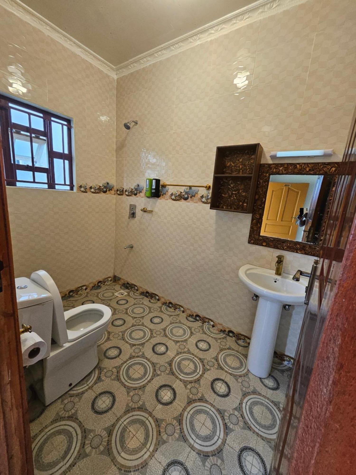 Grand Amoena Guest House Naivasha Eksteriør billede